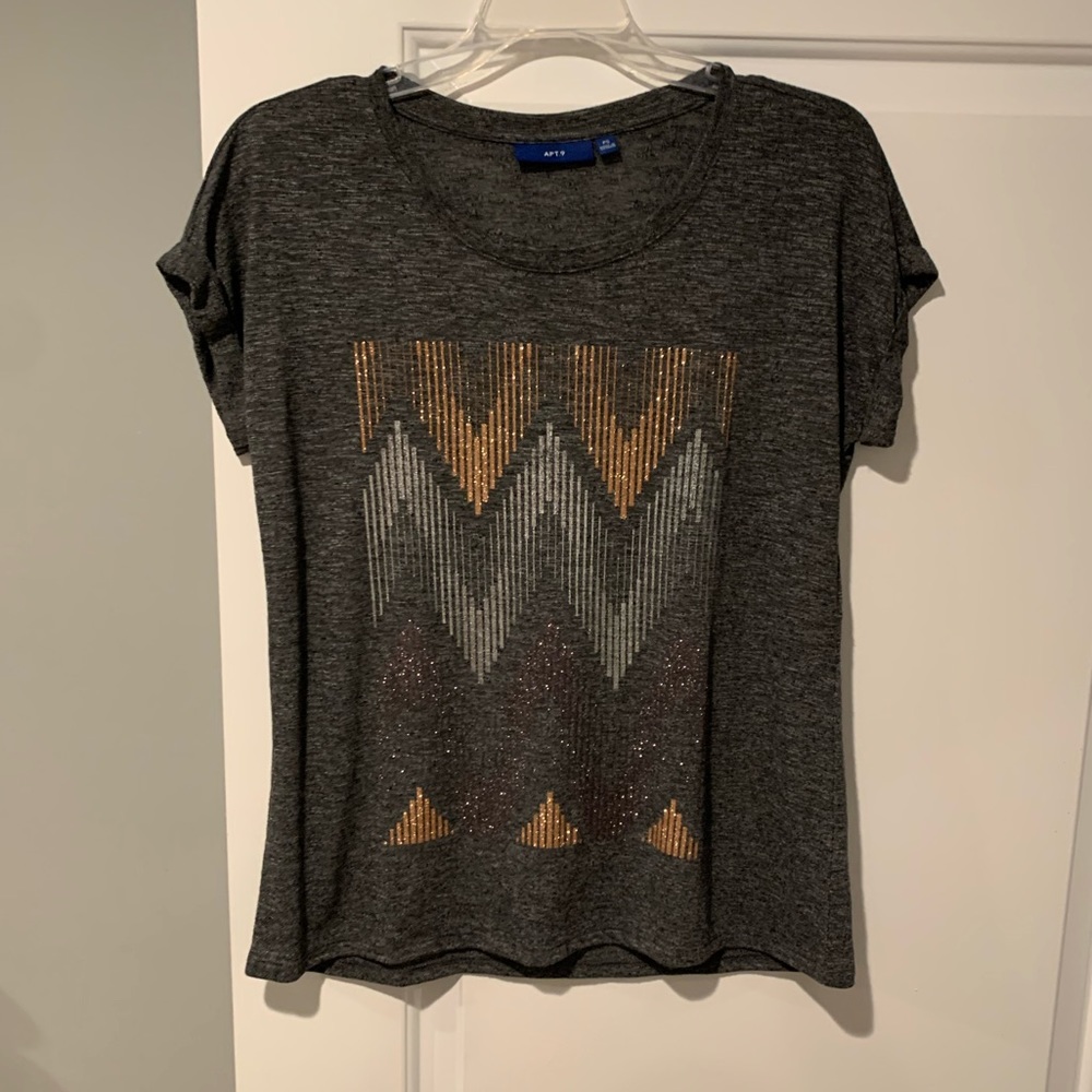 NWOT Apt9 shimmery chevron tee shirt